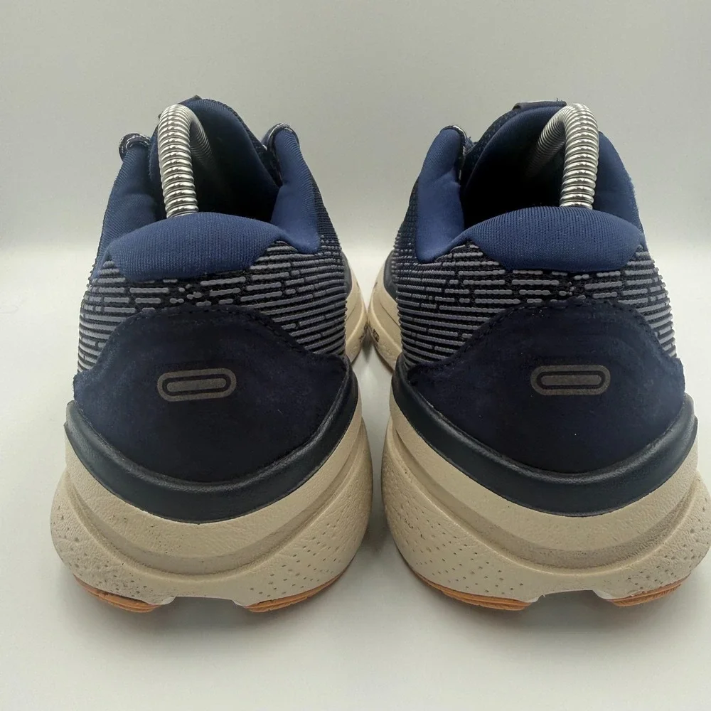 Brooks ghost max